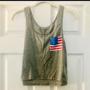 NWOT crop top 🇺🇸